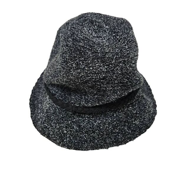 Jaclyn Smith hat - Picture 1 of 5
